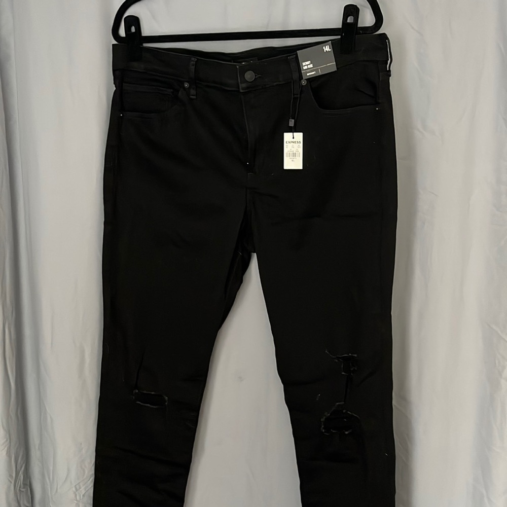 NWT express distressed jeans